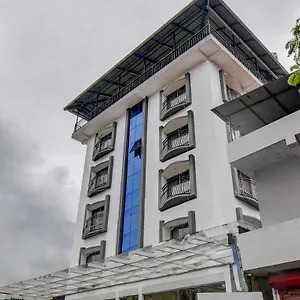 Garden Hotel Kochi